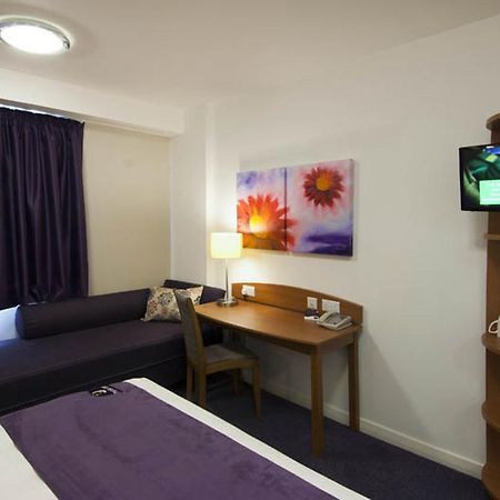 Premier Inn Birmingham South - Hall Green Exterior foto